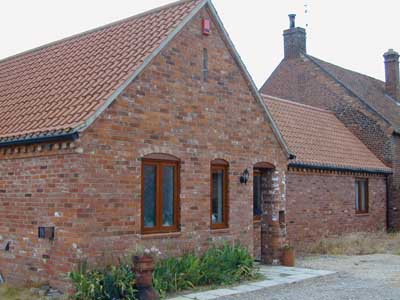 Oaklands Farm Click picture to view interior